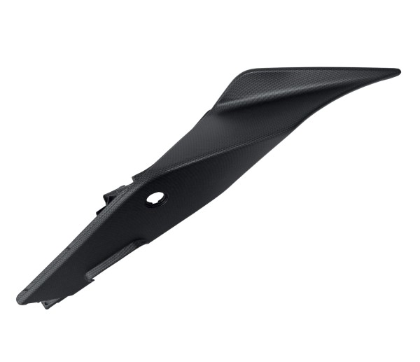 Carénage arrière gauche en plastique look carbone. pour Tuono 125